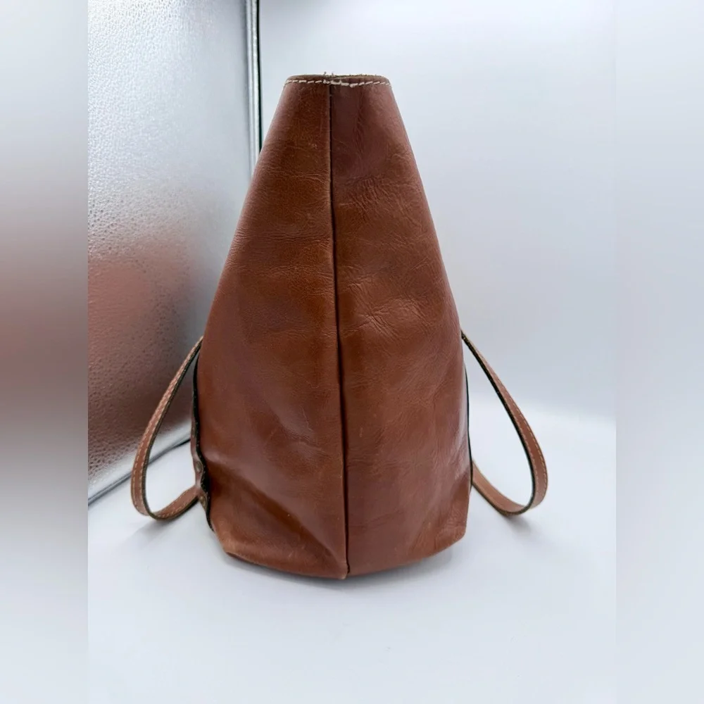 Patricia Nash Benvenuto Smooth Italian Leather Brown Tote Double Turlock Closure